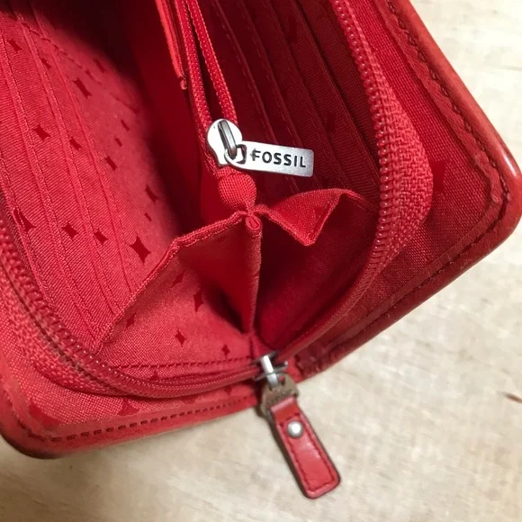 Fossil Hunter Zip Clutch Tomato Wallet Red Leather - Picture 6 of 7